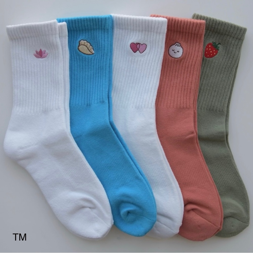 ON SALE! - 5 Pairs of Comfy Embroidered Compression Crew Socks